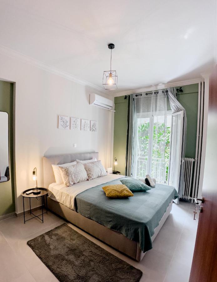 Metro Chic Haven: Modernized Urban Studio Near The Tram 雅典 外观 照片