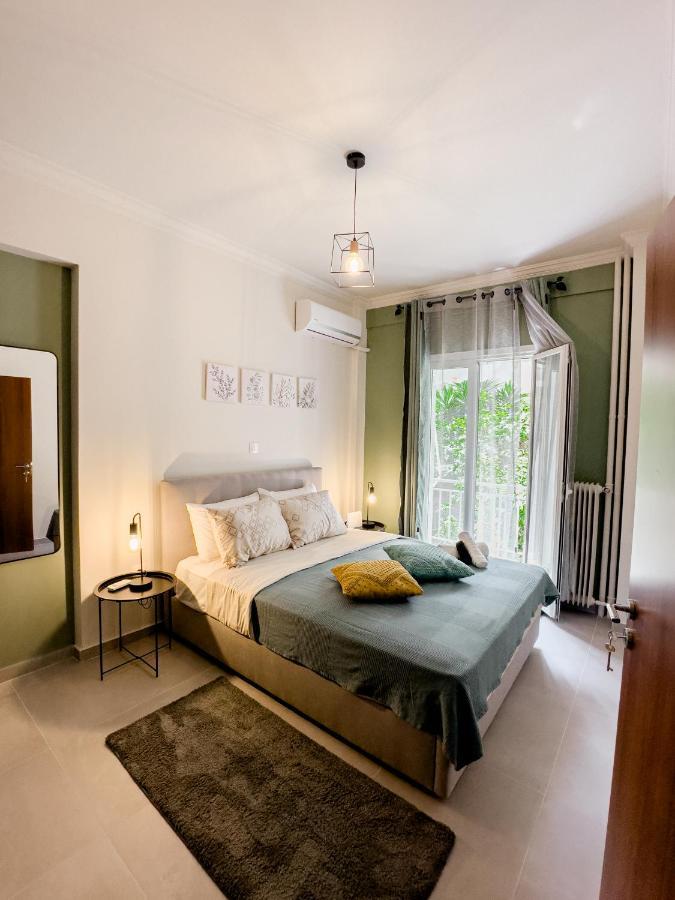 Metro Chic Haven: Modernized Urban Studio Near The Tram 雅典 外观 照片